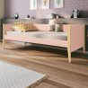 Cama-infantil-noah-rosa-madeira-natural-reller-ambiente